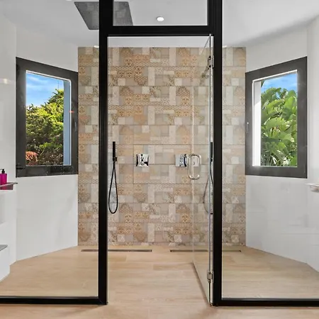 Stunning Modern And Contemporary In El Paraiso, Villa Estepona