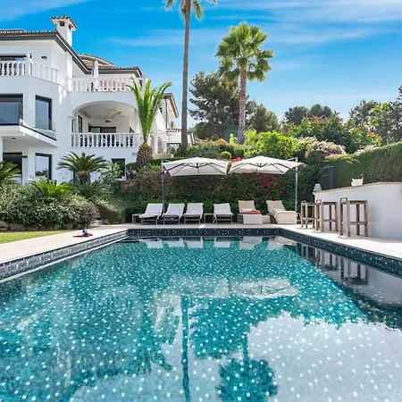 Villa Stunning Modern And Contemporary In El Paraiso, *